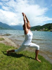 Yoga_am_Millstättersee_DoroAichholzer_yogaguide