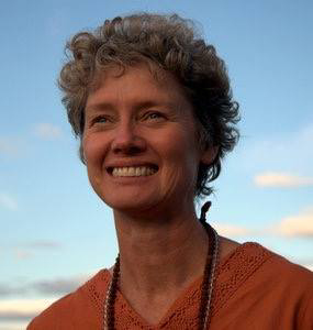 Hope Yoga trauma Helen Cushing | yoga guide Hope Yoga trauma Helen Cushing | yogaguide