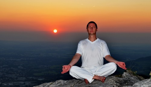 Robert Glaser Kundalini Yogalehrer Linz Salzburg | yogaportrait