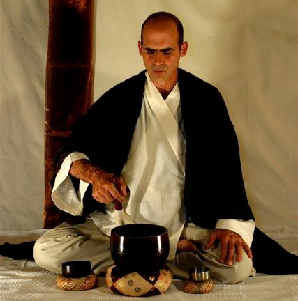 Devakant live in Vienna | 11.12.2013 | yogaguide news Devakant live in Vienna | 11.12.2013 | yogaguide news