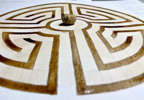 Das Labyrinth - Oster-Yoga-Retreat in Italien Das Labyrinth - Oster-Yoga-Retreat in Italien