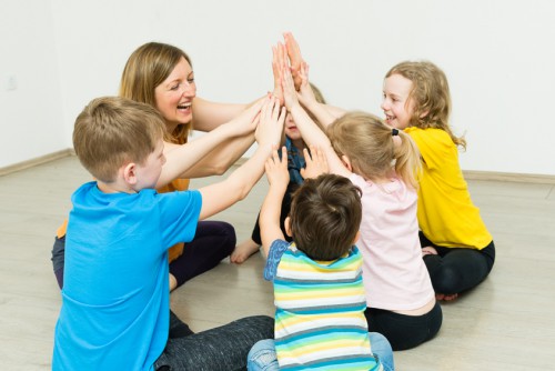 Kinderyoga-Ausbildung Littleyogi Hanna Pessl | yogaguide