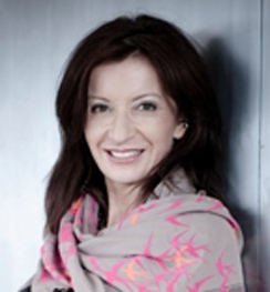 Lucia Nirmala Schmidt | ChangeYoga | Yoga Guide