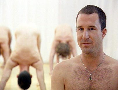 AaronStarNakedYogaNackt Yoga Foto©Mitteldeutscher Rundfunk
