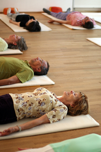 yoga in Österreich 20 Jahre YOGA Austria BYO Gratis Yogakurse zum Kennenlernen  