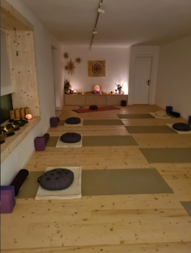 Yoga im waldsternhaus | yogaguide Tipp