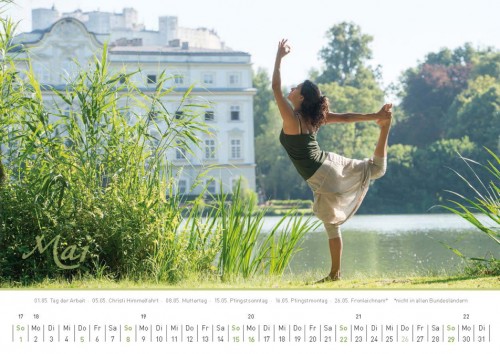 Yogakalender Naturally Yoga 2016 | yogaguide