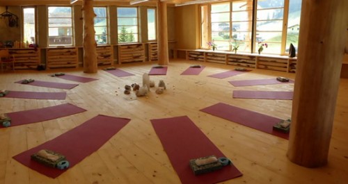 Almis Berghotel | Yoga und Wandern |yogaguide Almis Berghotel | Yoga und Wandern |yogaguide