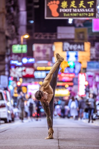 Dylan Werner Jump, Float & Fly Vienna | yoga guide Dylan Werner Jump, Float & Fly Vienna | yoga guide