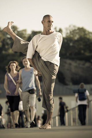 Florian Palzinsky Männeryoga | yogaguide Florian Palzinsky Männeryoga | yogaguide