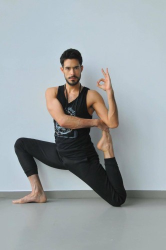 Niko Geo bei HotYoga Vienna | yogaguide Niko Geo bei HotYoga Vienna | yogaguide